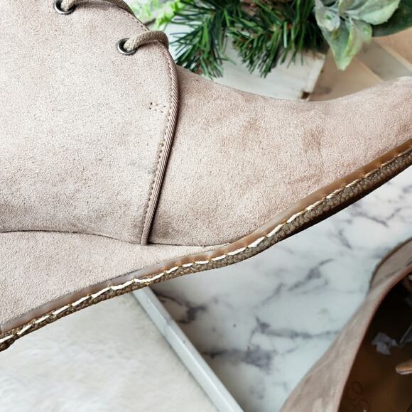 FRANCO SARTO Tan Annabelle Lace Up Wedge Ankle Boots Size 8.5 - Picture 9 of 11